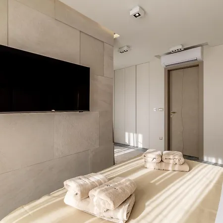 Penthouse West Side