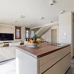 Apartment Penthouse West Side Kastela
