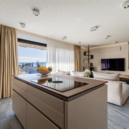 Penthouse West Side Kastela