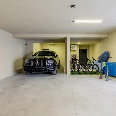 Penthouse West Side
